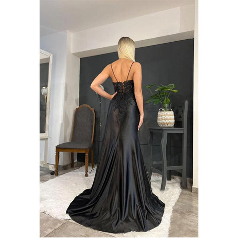 Robe de bal longue noire à bretelles spaghetti et appliques en dentelle fendues sur le côté