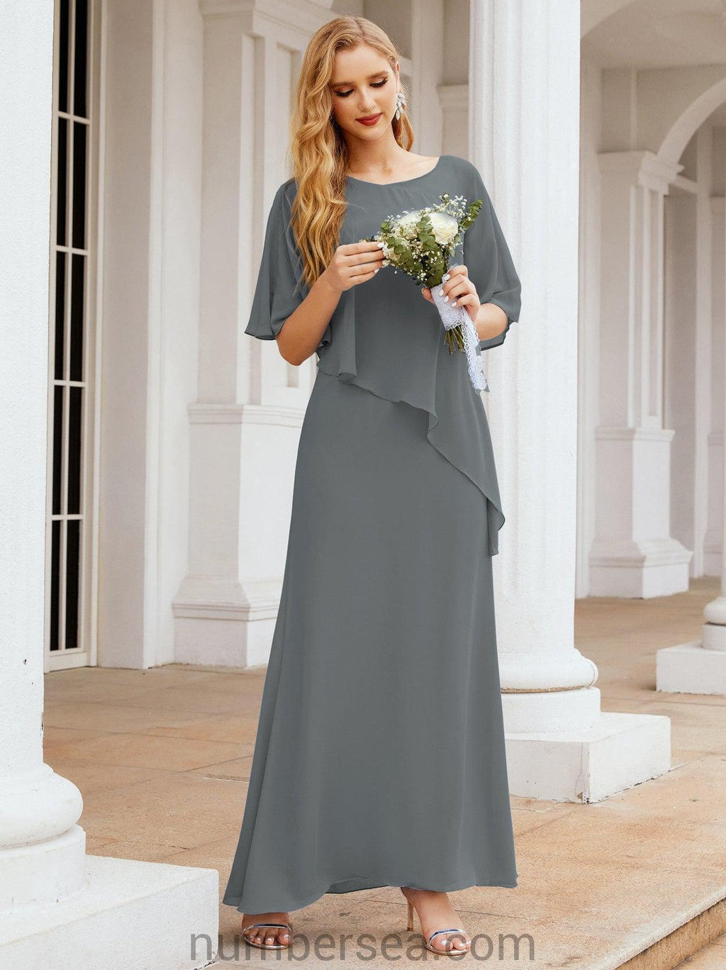 Vestido largo de fiesta formal Sunderly para la madre de la novia con capa de volantes SY28026