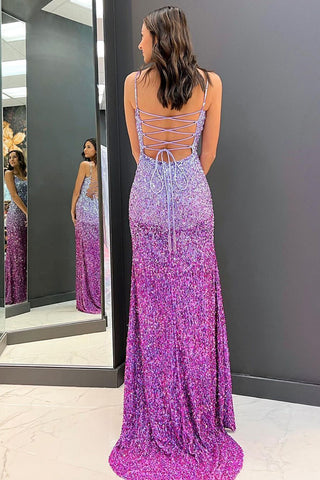 Robe de bal longue sirène à fines bretelles et sequins violets fendue sur le devant