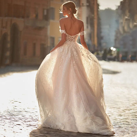 Classical Sweetheart A Line Wedding Dress Backless Lace Appliques Off The Shoulder Bridal Gowns Sweep Train