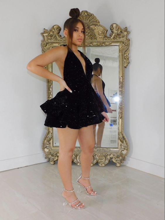Vestido corto negro brillante y sexy para fiestas de graduación, con espalda descubierta y lentejuelas escalonadas, ideal para fiestas nocturnas Y4111