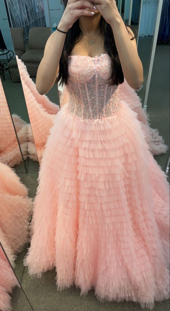 Robe de bal rose sans bretelles avec corsage corset en dentelle transparente et jupe à volants Y6688