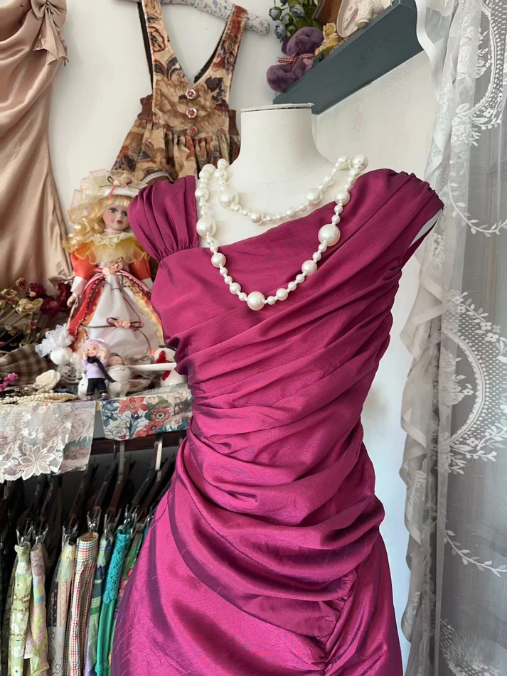 Elegante vestido de noche rosa estilo sirena con fruncido de satén Y8161