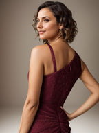 Vestido Ruby Sheath de malla metálica con un solo hombro para la madre de la novia