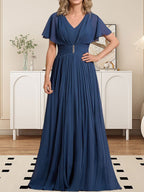 Vestido de gasa de corte A, escote en V, largo hasta el suelo, para la madre de la novia, con broche de cristal y pliegues. 