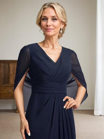 Vestido largo azul marino oscuro de corte A con escote en V para la madre de la novia