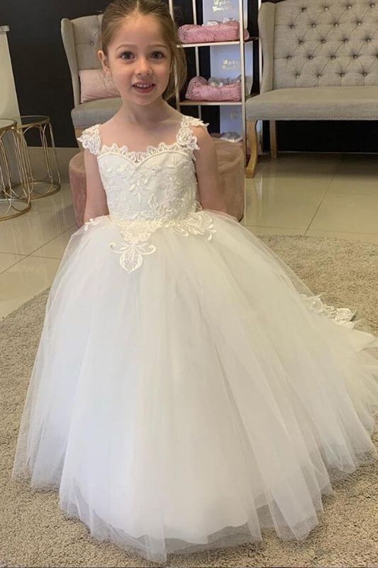 Precioso vestido blanco de niña de las flores de tul con apliques de encaje