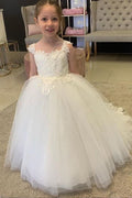 Precioso vestido blanco de niña de las flores de tul con apliques de encaje