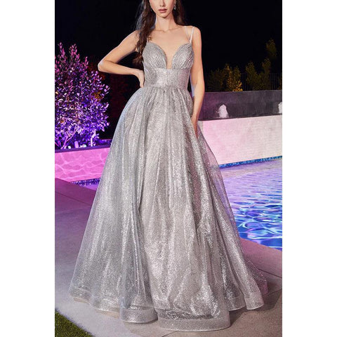 Robe de soirée longue en tulle transparent froncé à décolleté en cœur scintillant