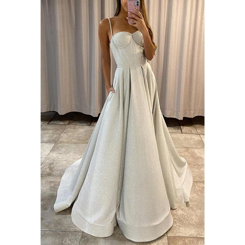 Robe de bal scintillante à bretelles spaghetti et poches pour femme 