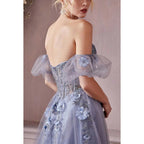 Vestido de fiesta largo de tul fruncido con apliques florales, sin tirantes y escote en forma de A