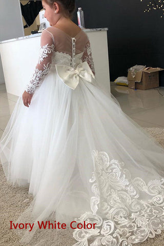 Robe de demoiselle d'honneur en tulle et dentelle à manches longues avec nœud papillon