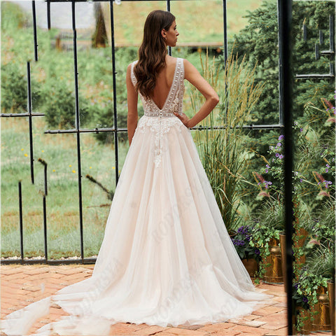 Robe de mariée vintage à fines bretelles spaghetti, décolleté en V illusion, dos nu, robe de mariée romantique en tulle, coupe trapèze 