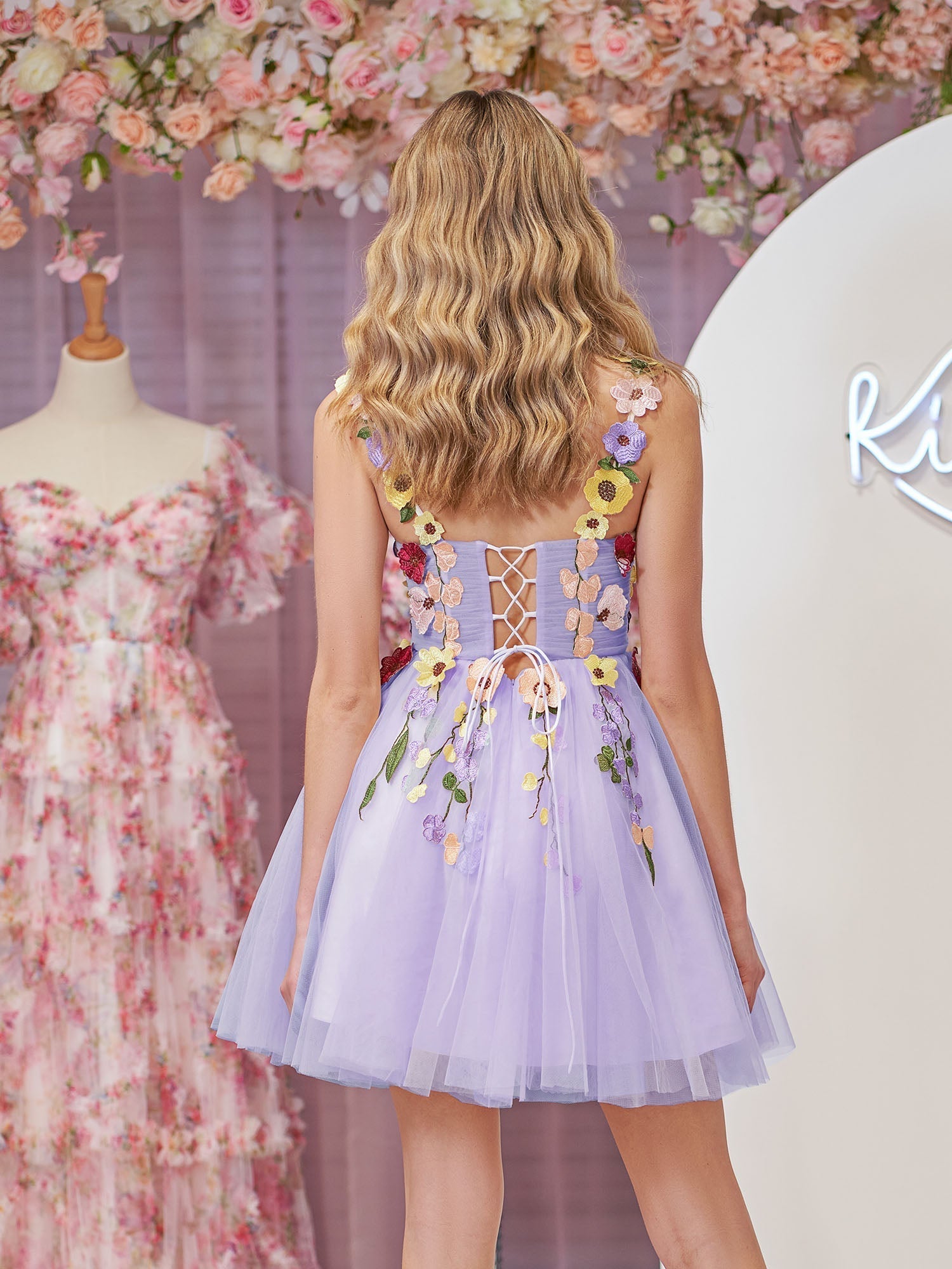 Vestido de fiesta de tul corte A con flores 3D