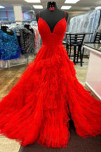 Vestido largo de fiesta rosa con tirantes finos, corte en A y volantes