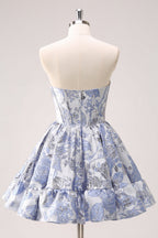 Vestido corto de fiesta sin tirantes, con estampado floral, corte en A, corsé y volantes