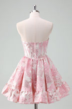 Vestido corto de fiesta sin tirantes, con estampado floral, corte en A, corsé y volantes