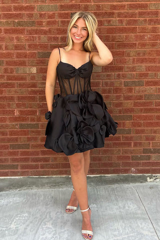 Robe de bal courte bustier trapèze à corset ornée de fleurs 3D