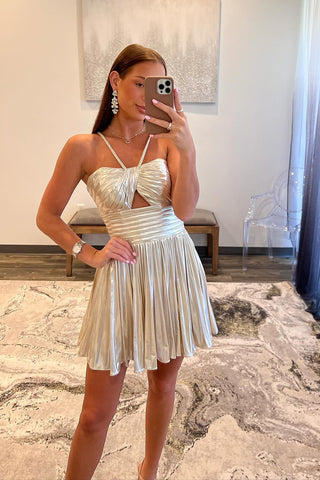Metallic Spaghetti Straps Pleated A-Line Short Homecoming Dress