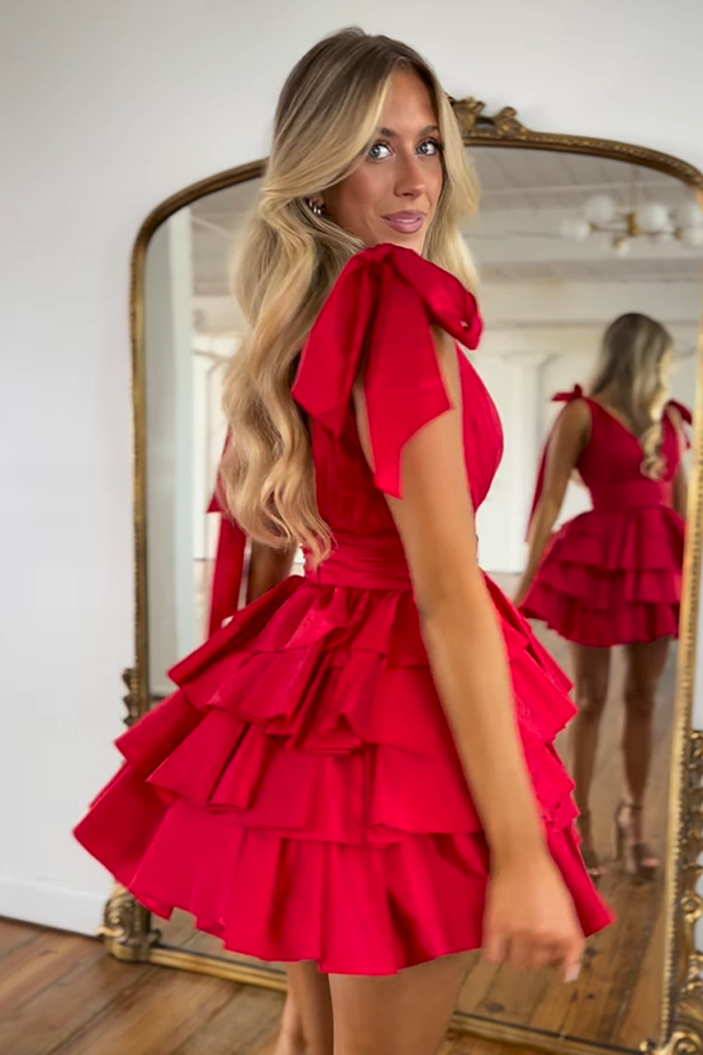 Vestido de fiesta de bienvenida de corte A con volantes y tirantes ajustables