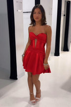 Robe de bal tendance fuchsia à bustier cœur en satin et corset trapèze
