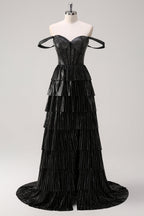 Robe de bal longue à corset à volants, épaules dénudées et paillettes, ornée de perles