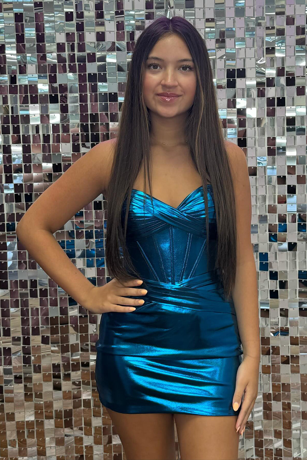 Metallic  Strapless Bodycon Ruched Short Homecoming Dress