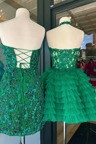 Vestido de fiesta gris de corte línea A con cuello halter, tul escalonado y apliques