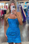 Robe de bal moulante sans bretelles à paillettes et corset court froncé ornée de perles