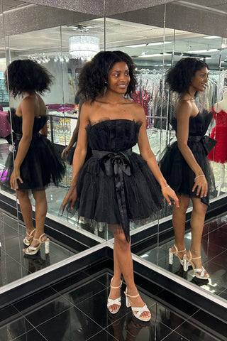 Strapless Tulle A-Line Short Corset Homecoming Dress with Bow