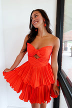 Robe de bal courte plissée à volants et coupe trapèze en forme de cœur