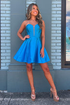 Robe de bal courte bustier en satin trapèze à manches bouffantes