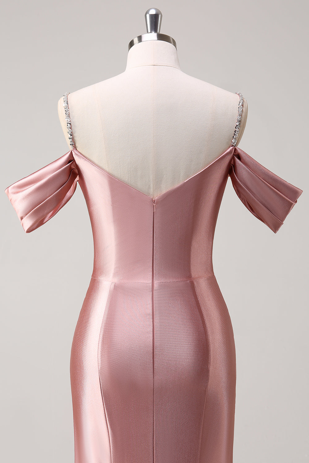 Robe de bal longue sirène en satin rose poudré à fines bretelles froncées et sequins
