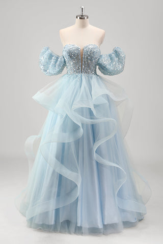 Vestido de graduación largo de tul con corsé escalonado, lentejuelas y escote corazón