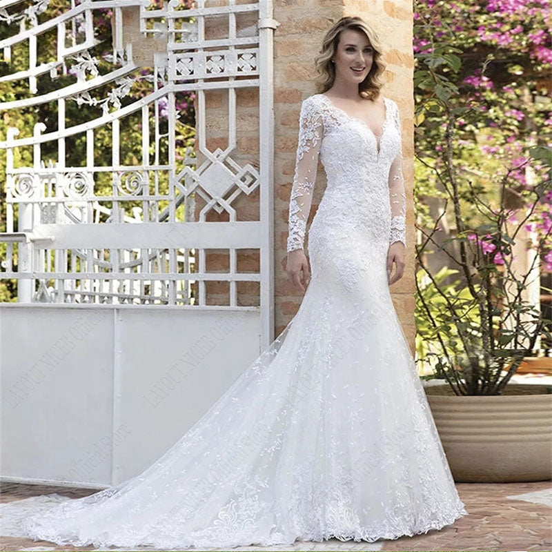 Robe de mariée sirène à col en V et appliques, manches longues, style vintage sur mesure 