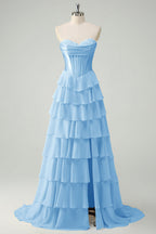 Vestido de fiesta largo de gasa con escote corazón, corte en A, volantes y corsé, con abertura