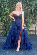 Vestido de fiesta largo de gasa con escote corazón, corte en A, volantes y corsé, con abertura