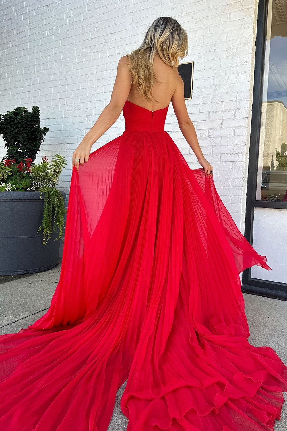 Trendy Sweetheart A-Line Chiffon Pleated Long Prom Dress with Slit