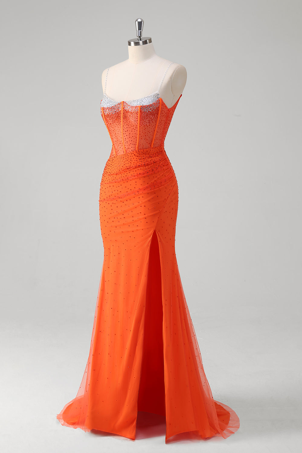 Robe de bal longue sirène à bretelles spaghetti, ornée de perles et fendue, bleu roi pailleté. Entièrement à paillettes et fendue.