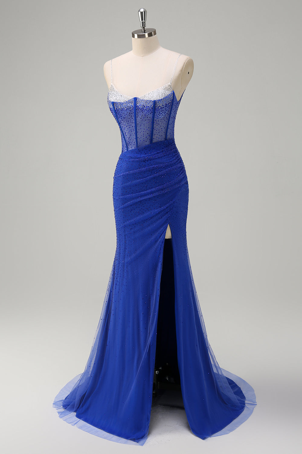 Robe de bal longue sirène à bretelles spaghetti, ornée de perles et fendue, bleu roi pailleté. Entièrement à paillettes et fendue.