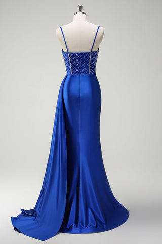 Robe de bal longue sirène en satin bleu roi pailleté, bretelles spaghetti et corset orné de perles