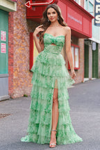 Robe de bal longue en mousseline de tulle vert à imprimé floral, coupe trapèze, avec fente.
