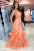 Robe de bal longue sirène à bretelles spaghetti, corset à volants en tulle et appliques