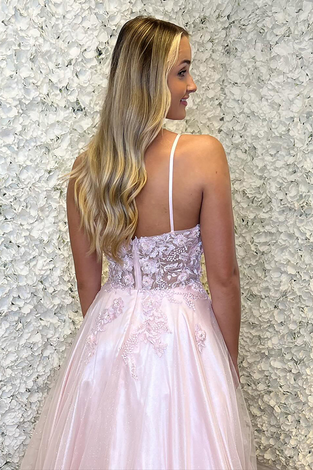 Halter Neck A-Line Tulle Long Prom Dress with Appliques
