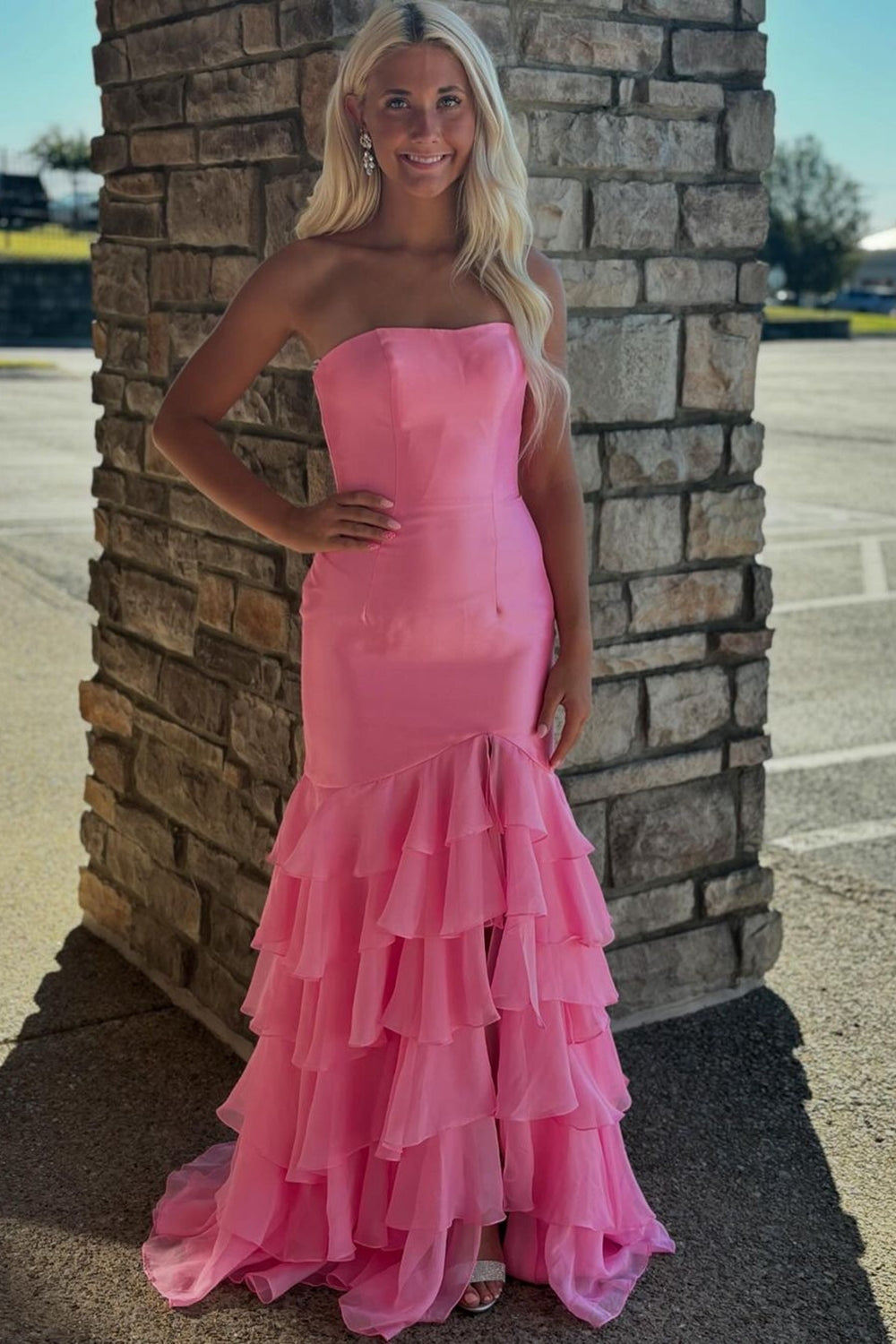Robe de bal longue sirène bustier à volants avec fente