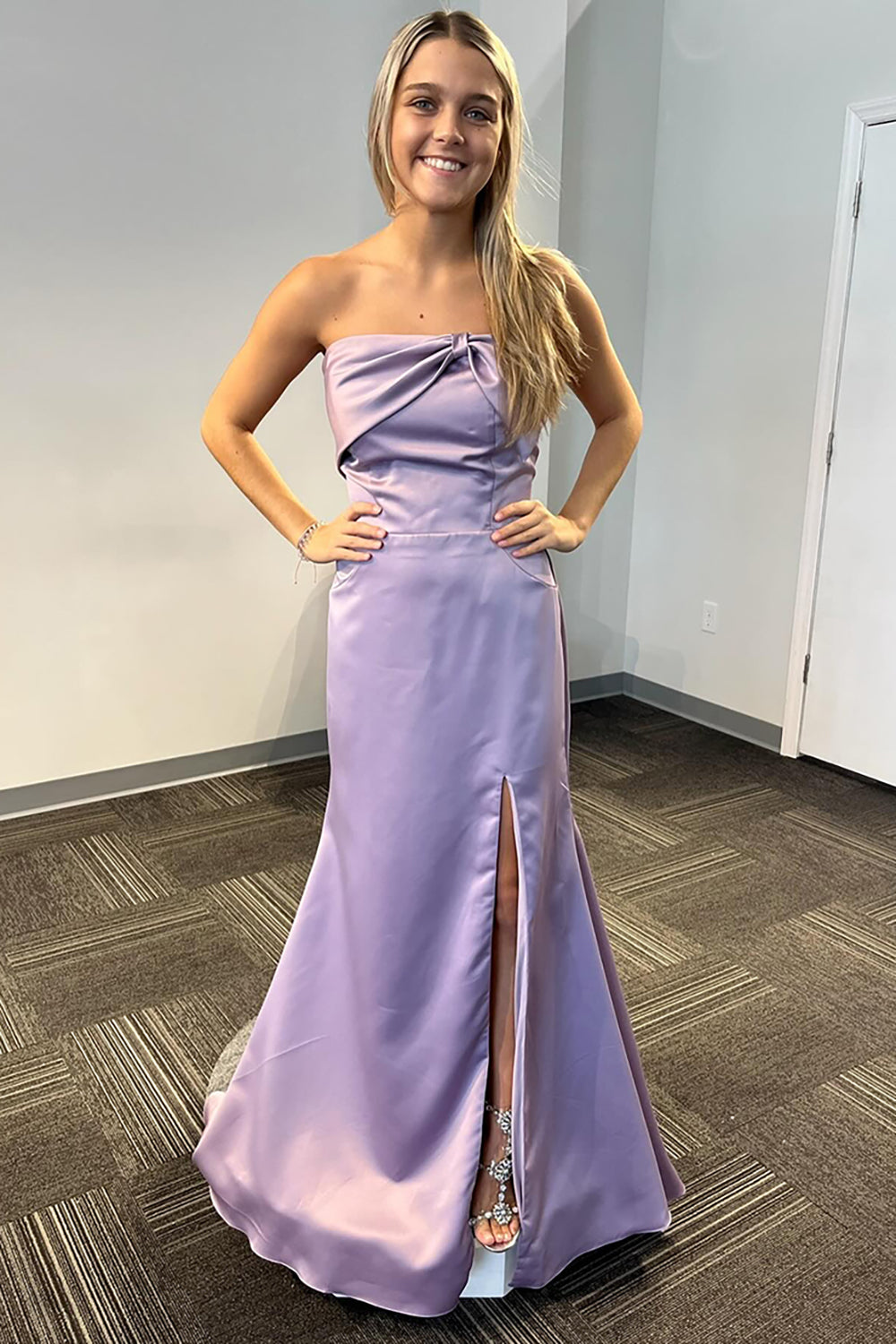 Robe de bal longue sirène bustier élégante en satin avec fente