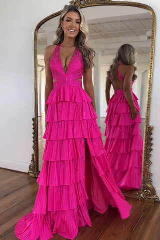 Vestido de fiesta largo de corte A, con cuello halter, falda escalonada con cuentas y corsé, con abertura.