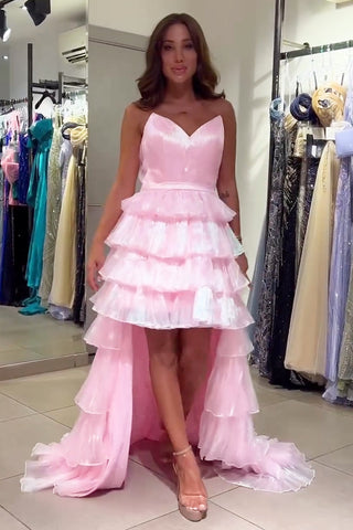 Robe de bal trapèze en organza à volants asymétriques et décolleté en cœur