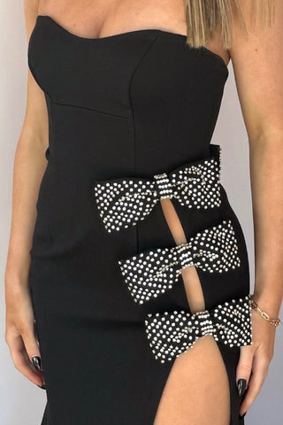 Robe de bal longue sirène en satin avec décolleté cœur et nœuds