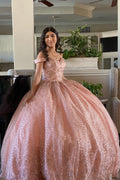 Robe de bal rose poudré à épaules dénudées et paillettes pour quinceañera
